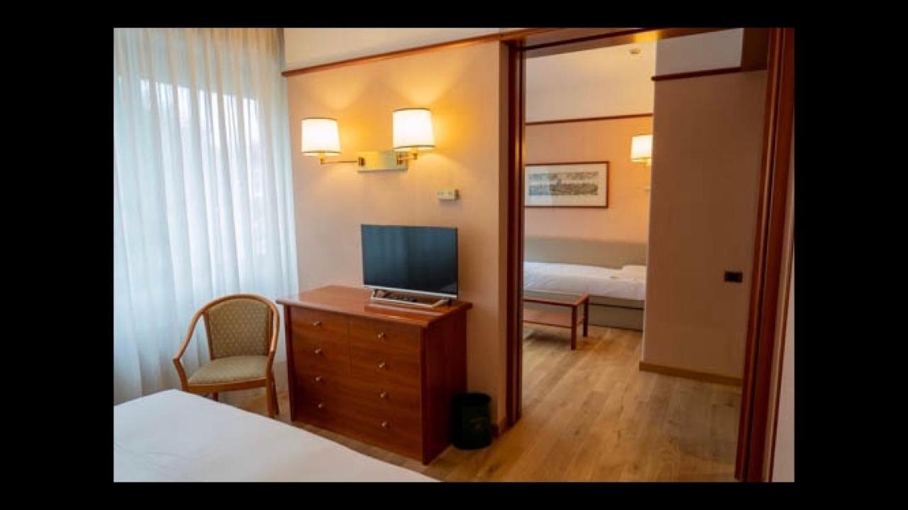 Crystal Hotel Varese