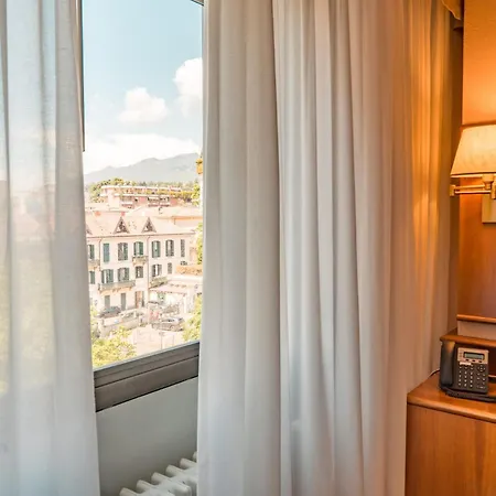 Crystal Hotel Varese Exterior photo
