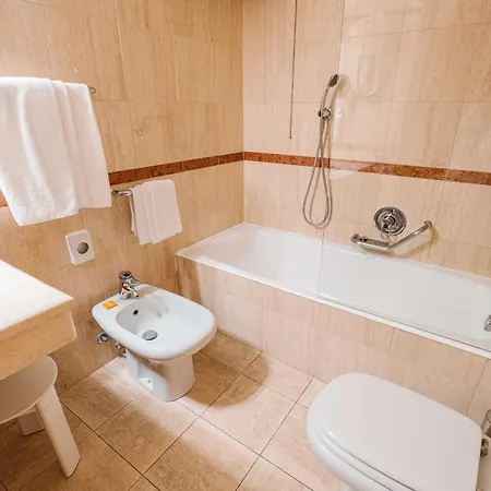 Crystal Hotel Varese Exterior photo
