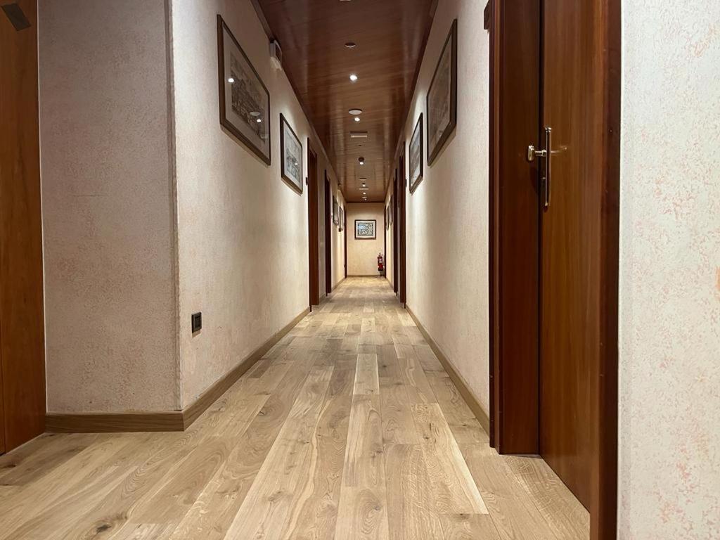 Crystal Hotel 4*
