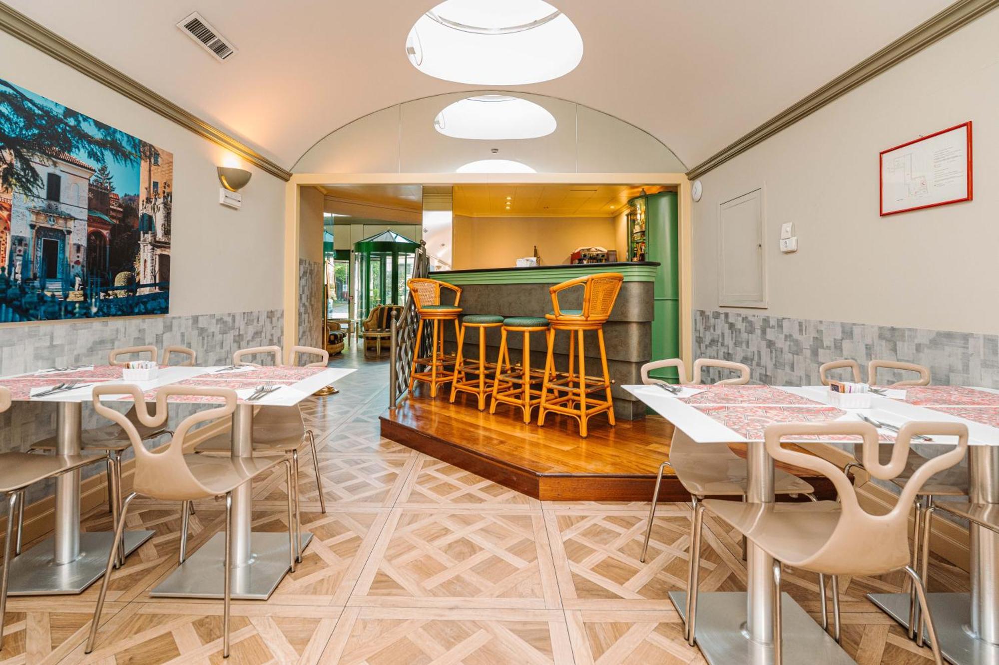 Crystal Hotel Varese