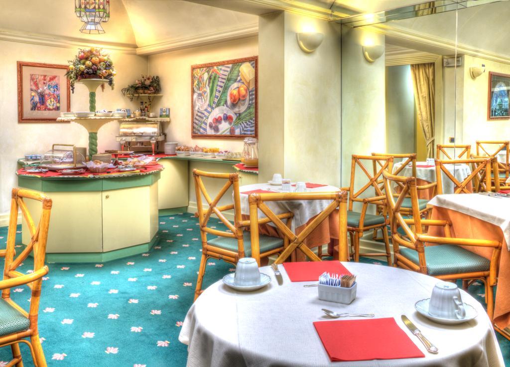 Hotel Crystal