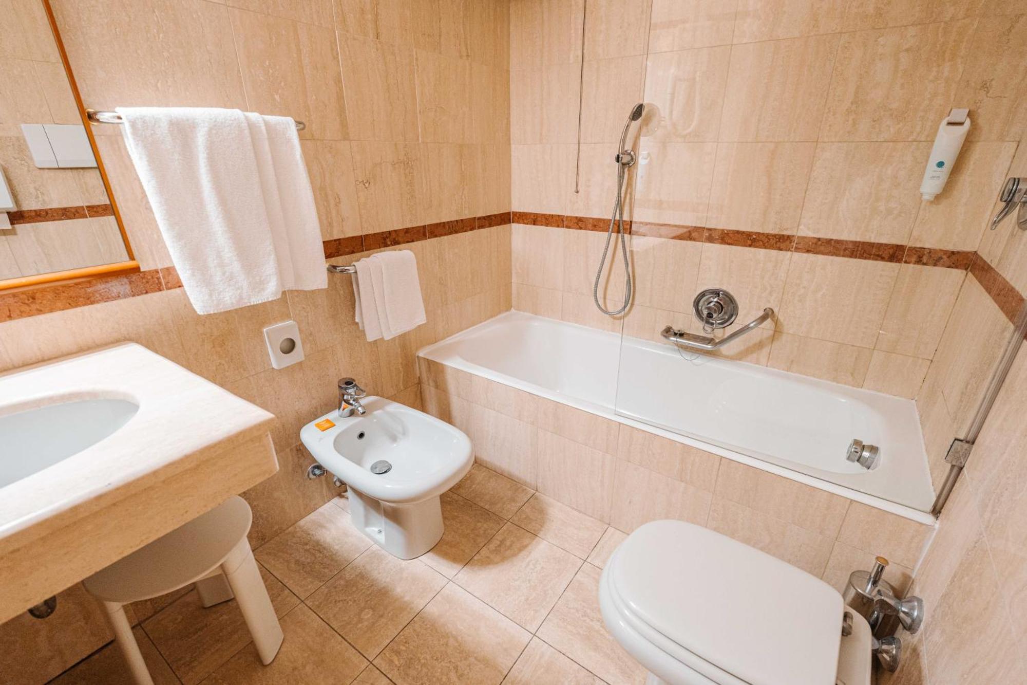 Hotel Crystal 4*