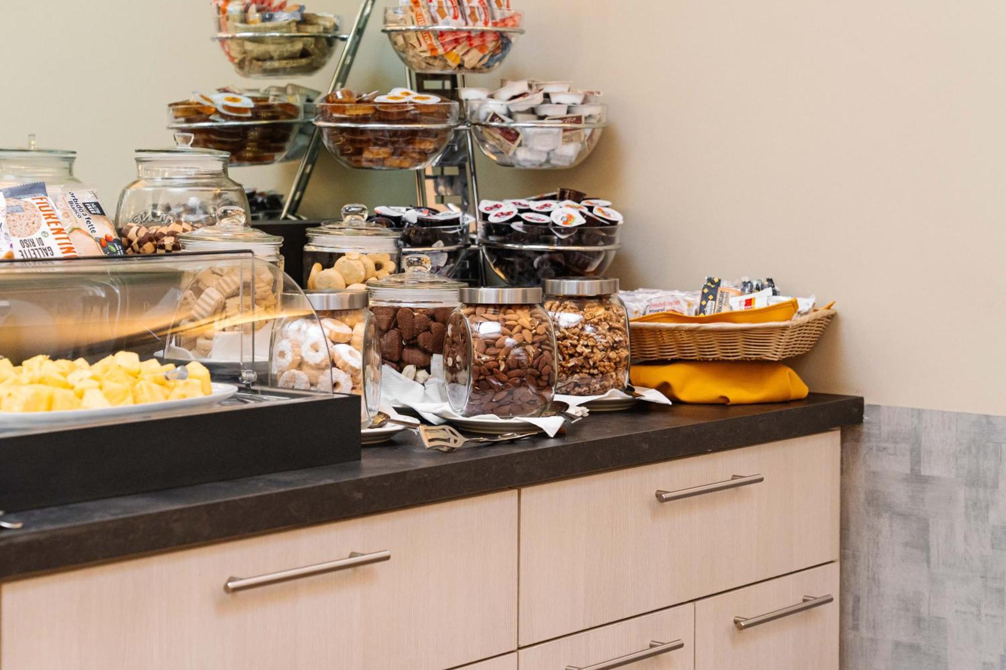 Crystal Hotel Varese