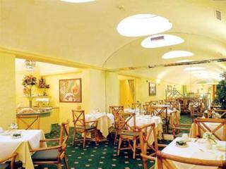 Hotel Crystal 4*